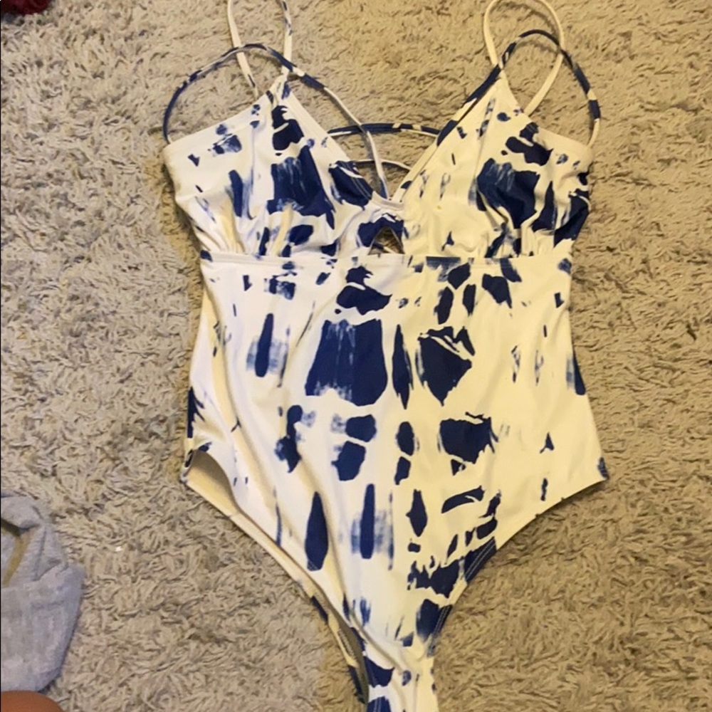 Bathing suite